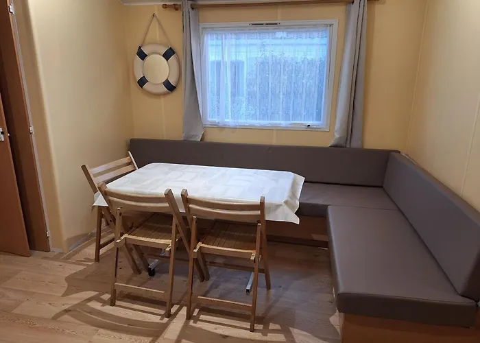 Mobile 6 Personnes-3 キャンプ場 *